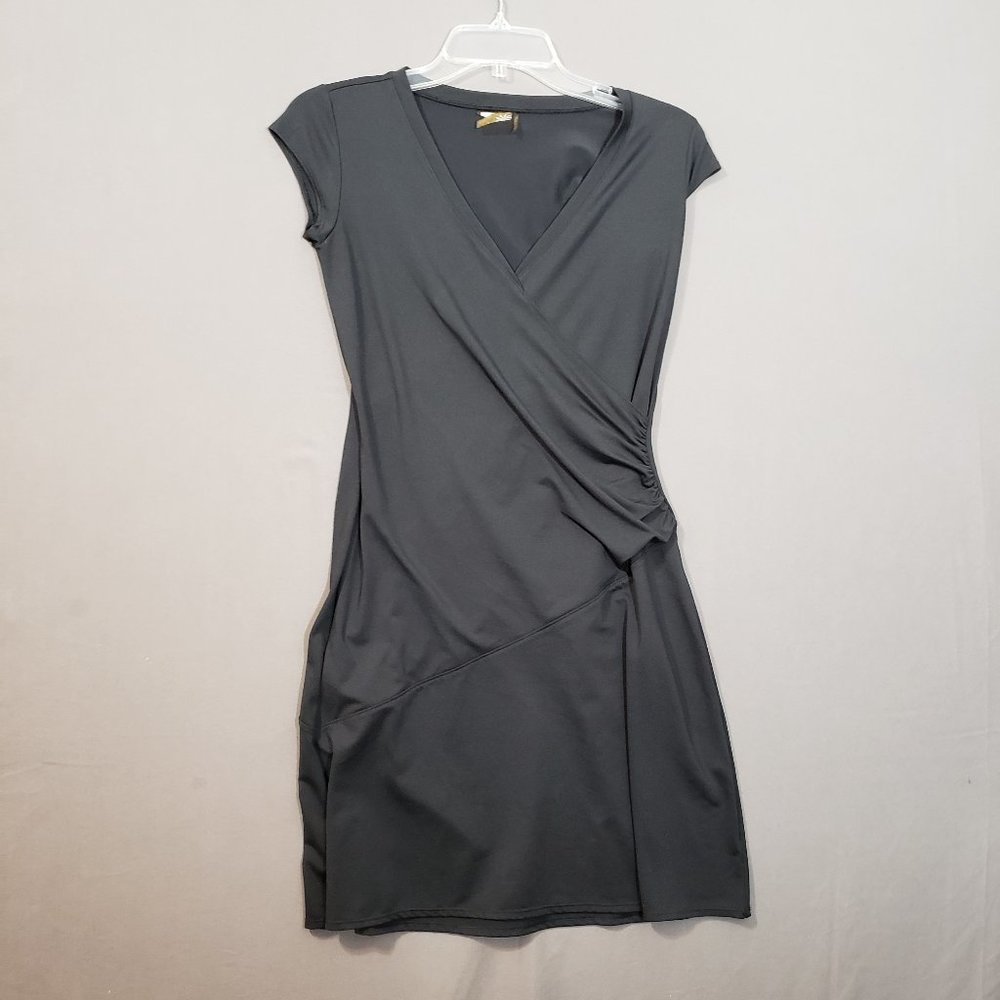 Athleta Women's Sleeveless V-Neck Dress Ruched Side Accent Black sz XSP